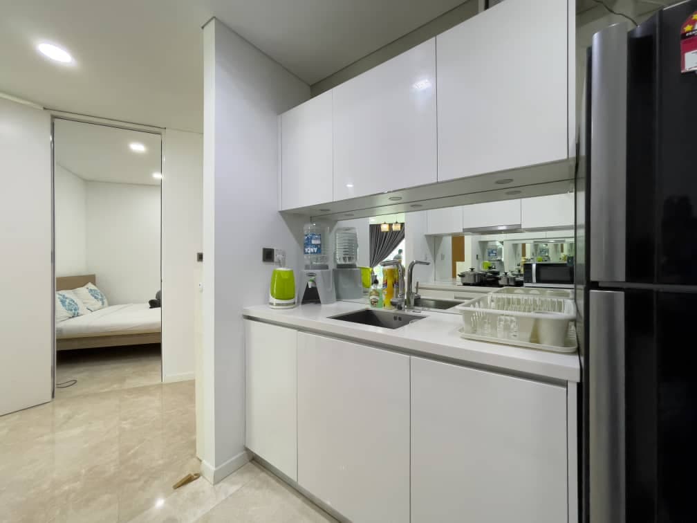 Spacious Bathroom